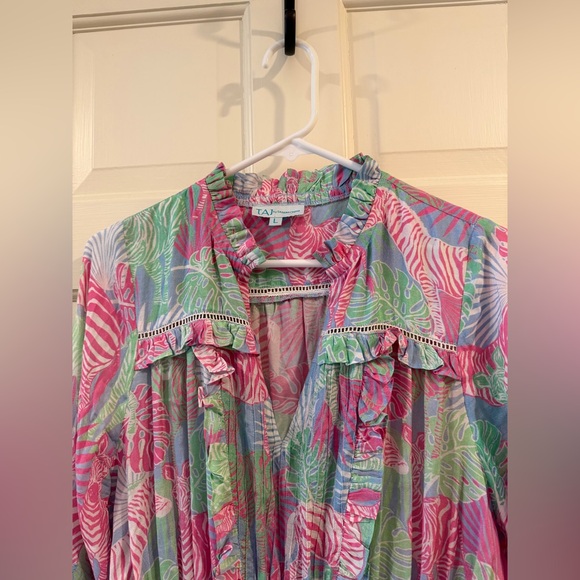 TAJ by Sabrina Crippa Pink, Blue, and Green colorful and festive design - Picture 3 of 9